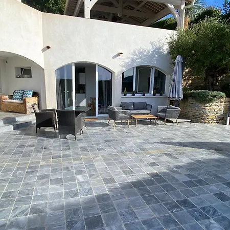 Πανσιόν Prive A La Paradis De Valcros